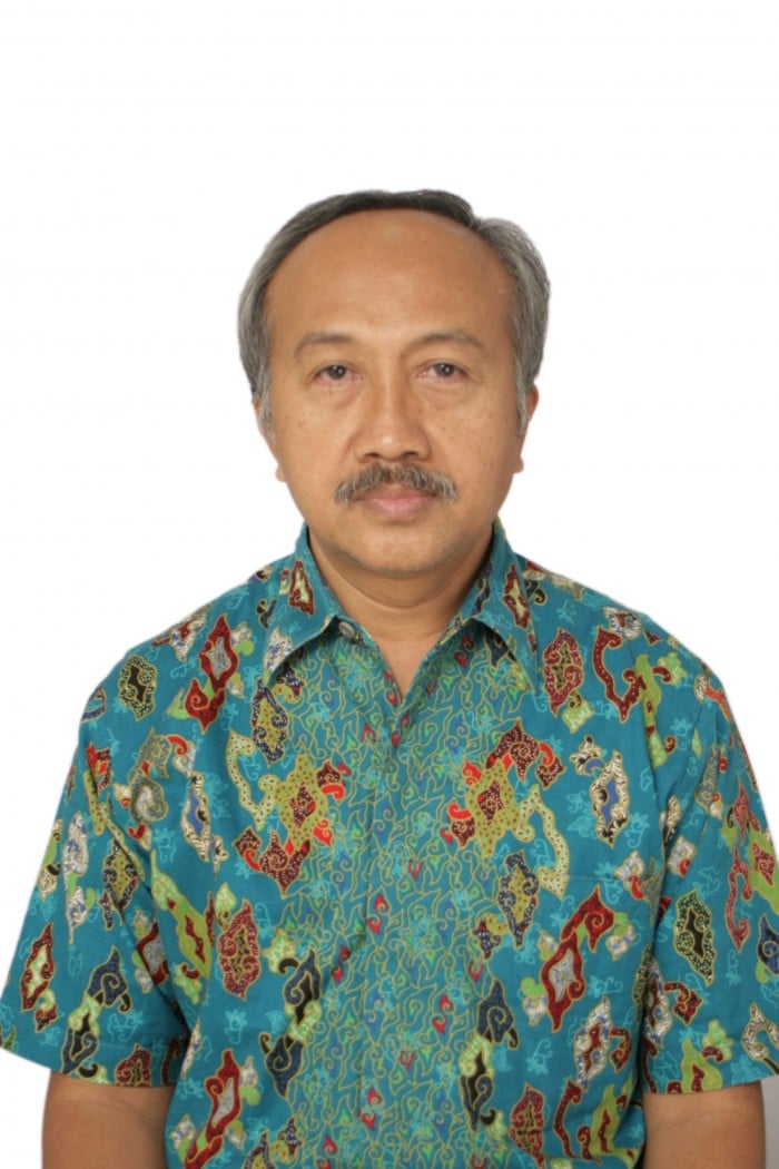 Dr. Agung Lukito, M.S